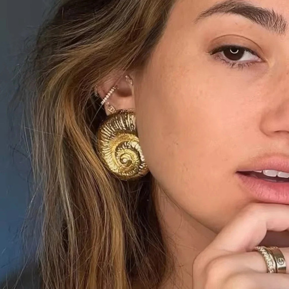 Zara Golden Seashell Earrings - Picture 5 of 17